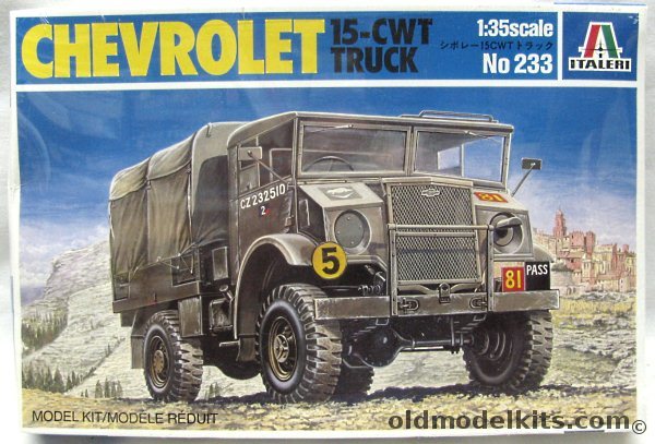 Italeri 1/35 Chevrolet 15 CWT - British / Canadian / Australian, 233 plastic model kit